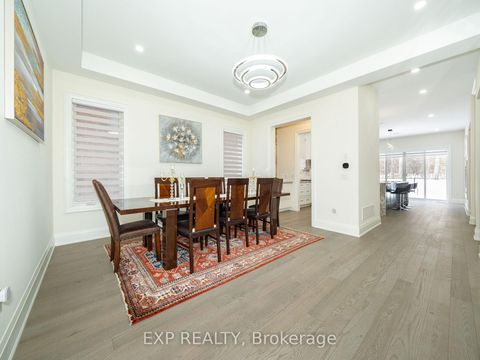 Photo 6 at 121 Milky Way Drive, Observatory, Richmond Hill