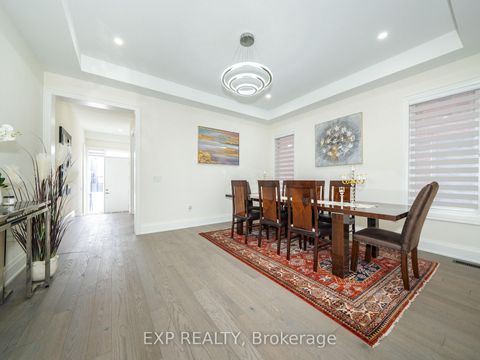 Photo 8 at 121 Milky Way Drive, Observatory, Richmond Hill