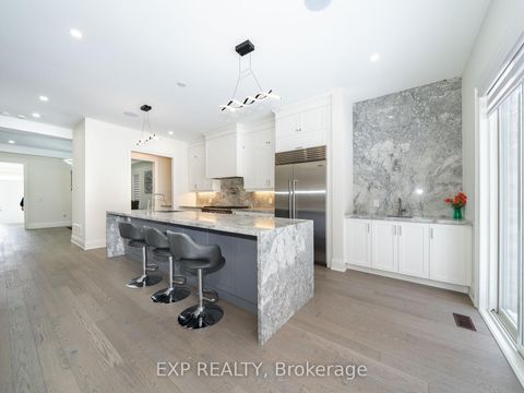 Photo 14 at 121 Milky Way Drive, Observatory, Richmond Hill