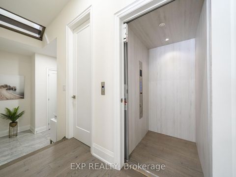 Photo 22 at 121 Milky Way Drive, Observatory, Richmond Hill