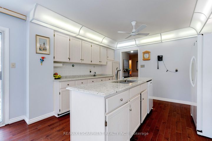 Photo 16 at 1151 Manor Road, GA Glen Abbey, Oakville