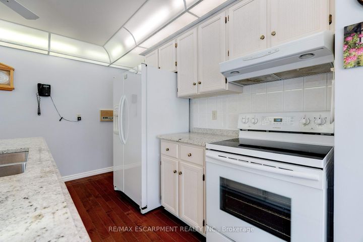 Photo 20 at 1151 Manor Road, GA Glen Abbey, Oakville