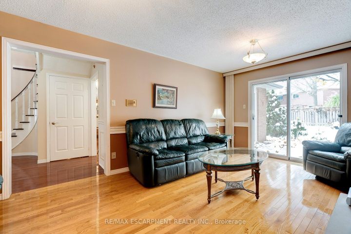 Photo 23 at 1151 Manor Road, GA Glen Abbey, Oakville