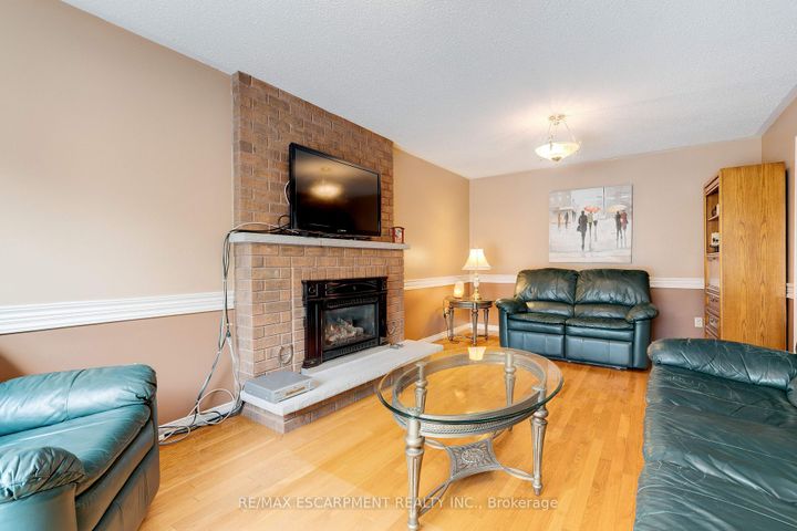 Photo 24 at 1151 Manor Road, GA Glen Abbey, Oakville