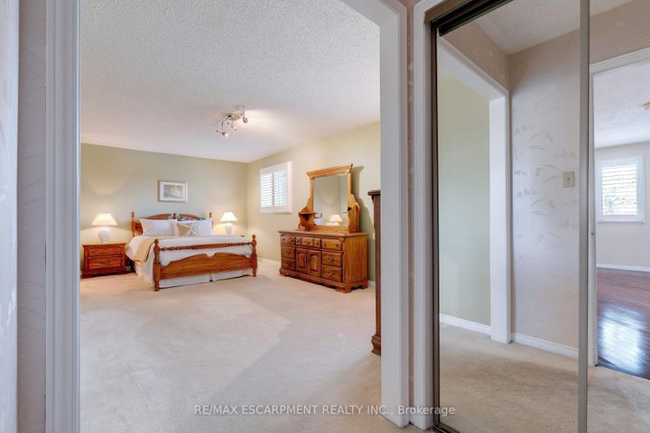 Photo 36 at 1151 Manor Road, GA Glen Abbey, Oakville