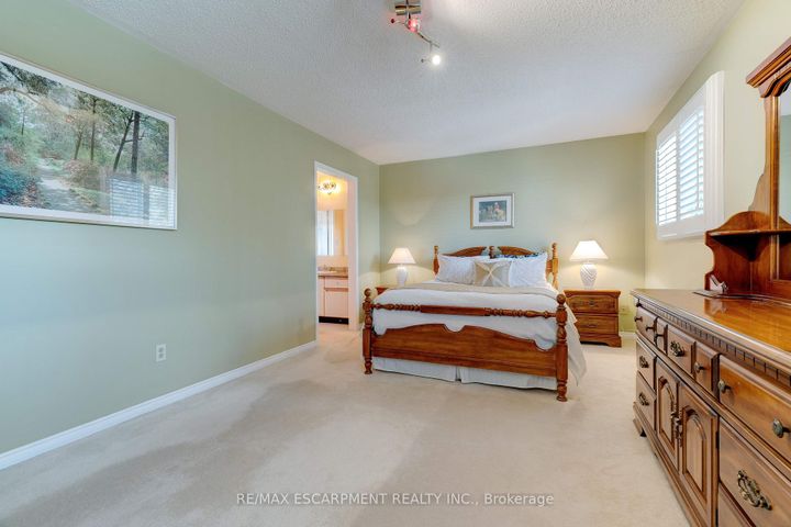 Photo 39 at 1151 Manor Road, GA Glen Abbey, Oakville