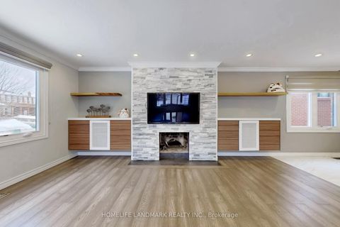 Photo 8 at 43 Triangle Villas Drive, Steeles, Toronto