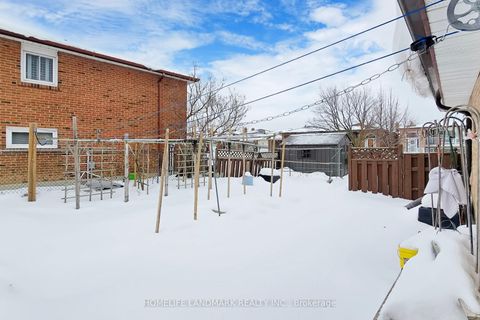 Photo 47 at 43 Triangle Villas Drive, Steeles, Toronto