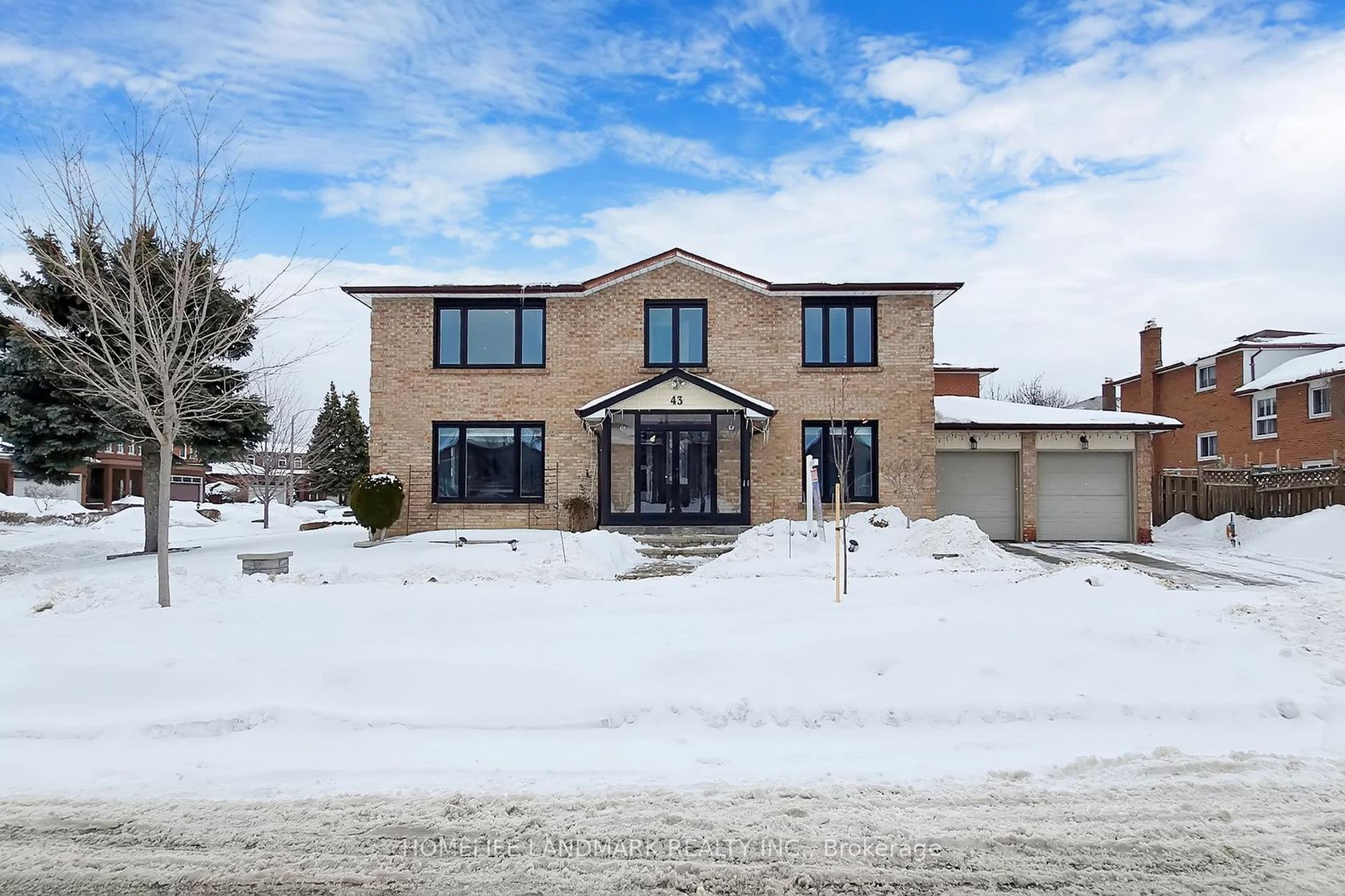 43 Triangle Villas Drive, Steeles, Toronto 