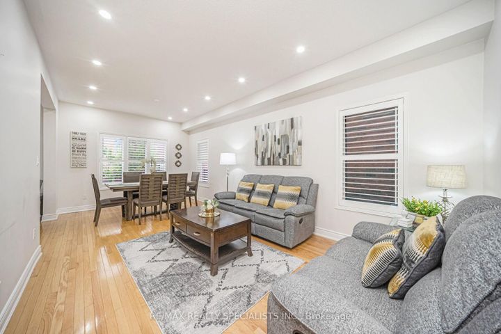 Photo 19 at 227 Valleyway Drive, Credit Valley, Brampton