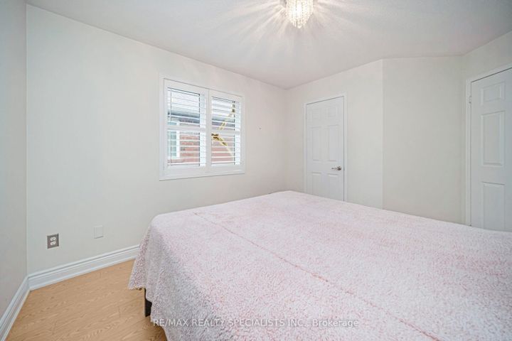Photo 25 at 227 Valleyway Drive, Credit Valley, Brampton