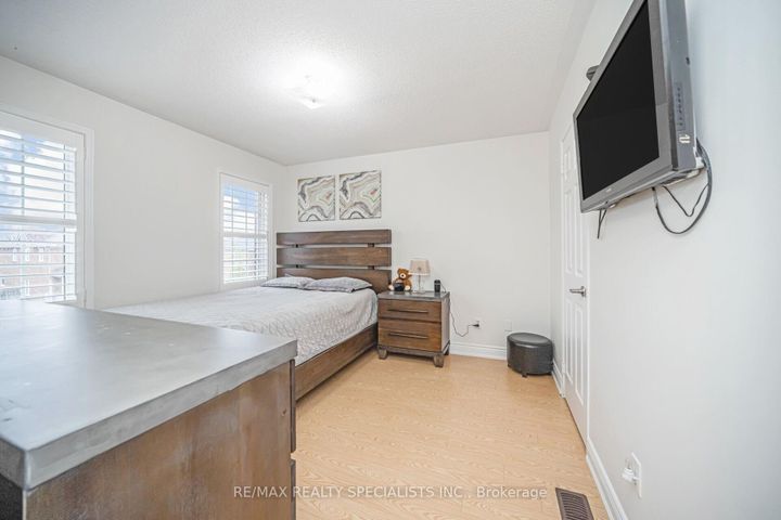 Photo 26 at 227 Valleyway Drive, Credit Valley, Brampton