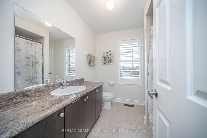 Photo 28 at 227 Valleyway Drive, Credit Valley, Brampton