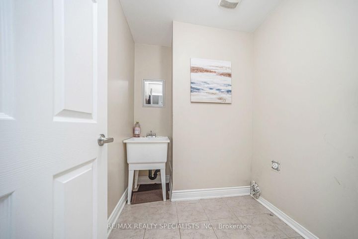 Photo 29 at 227 Valleyway Drive, Credit Valley, Brampton