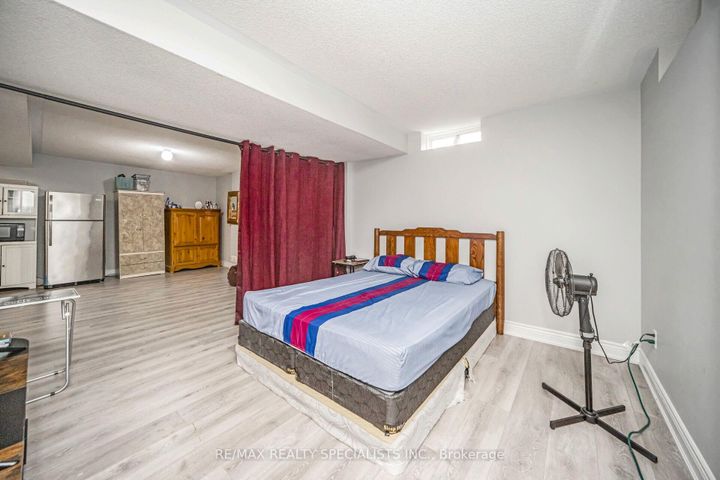 Photo 40 at 227 Valleyway Drive, Credit Valley, Brampton