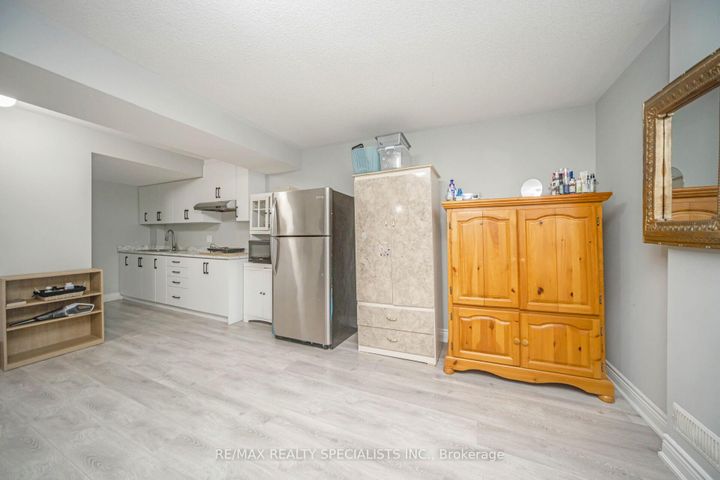 Photo 41 at 227 Valleyway Drive, Credit Valley, Brampton