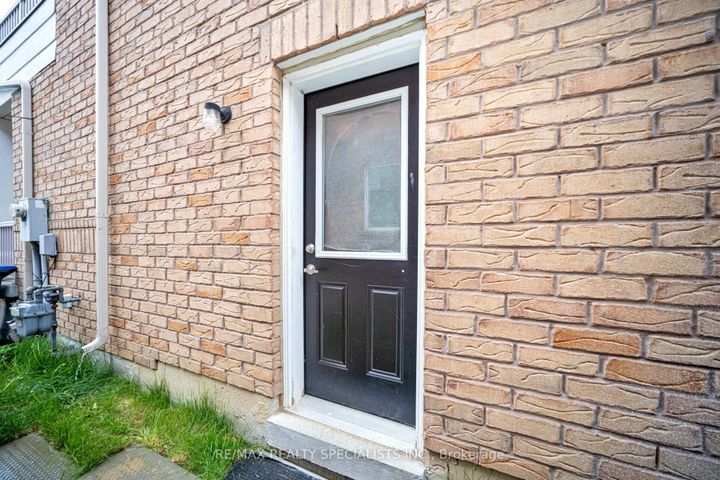Photo 45 at 227 Valleyway Drive, Credit Valley, Brampton
