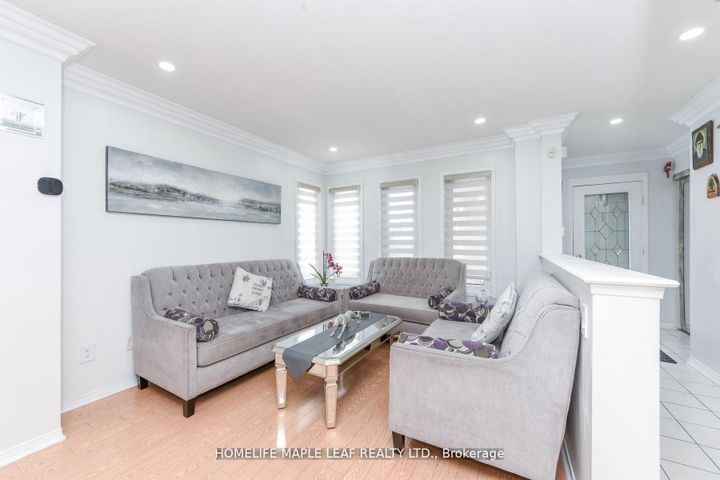 Photo 6 at 100 Alaskan Summit Court W, Wellington, Brampton