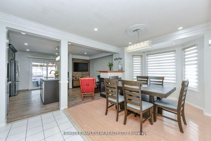 Photo 17 at 100 Alaskan Summit Court W, Wellington, Brampton