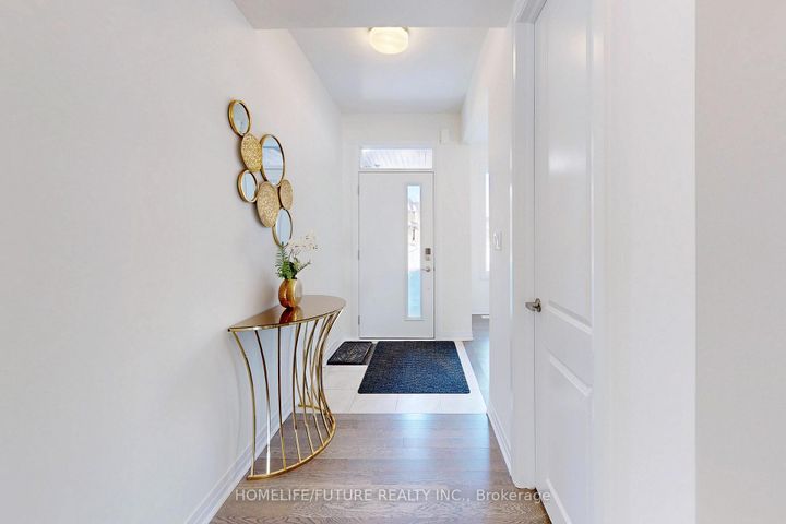 Photo 2 at 39 Timber Falls Drive, Northwest Brampton, Brampton