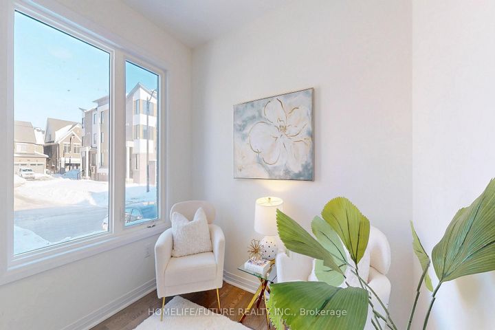 Photo 3 at 39 Timber Falls Drive, Northwest Brampton, Brampton