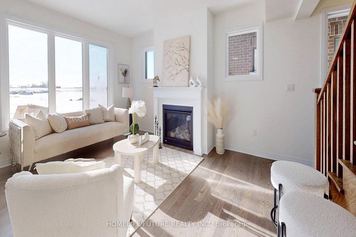 Photo 4 at 39 Timber Falls Drive, Northwest Brampton, Brampton