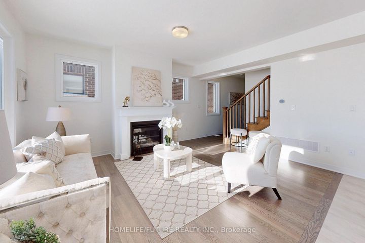 Photo 8 at 39 Timber Falls Drive, Northwest Brampton, Brampton