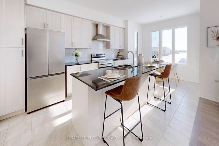 Photo 9 at 39 Timber Falls Drive, Northwest Brampton, Brampton