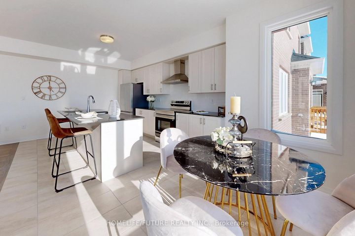 Photo 13 at 39 Timber Falls Drive, Northwest Brampton, Brampton