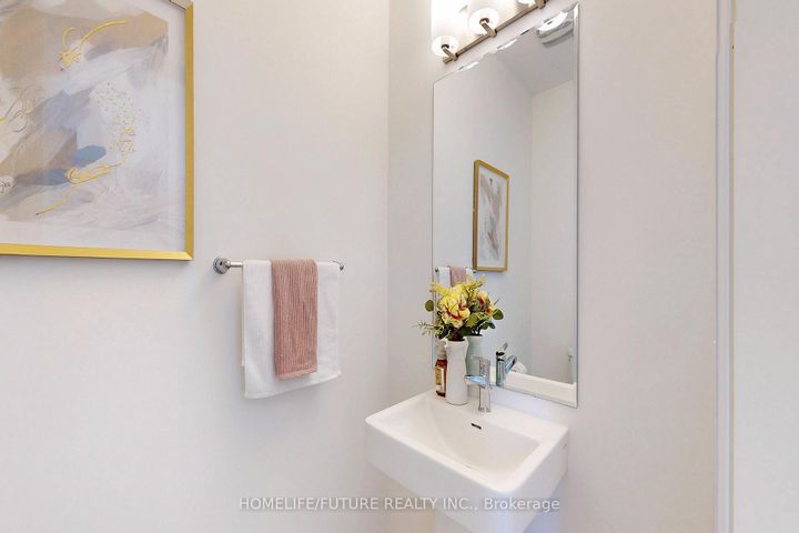 Photo 15 at 39 Timber Falls Drive, Northwest Brampton, Brampton