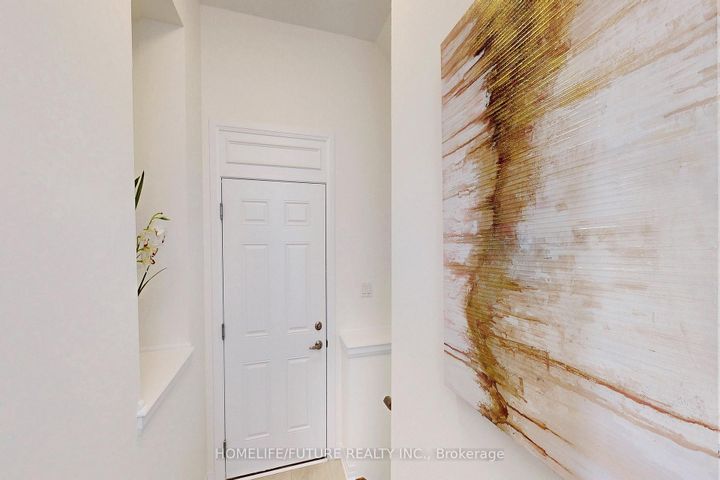 Photo 16 at 39 Timber Falls Drive, Northwest Brampton, Brampton