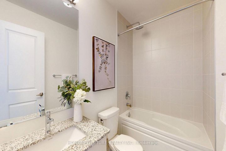 Photo 25 at 39 Timber Falls Drive, Northwest Brampton, Brampton