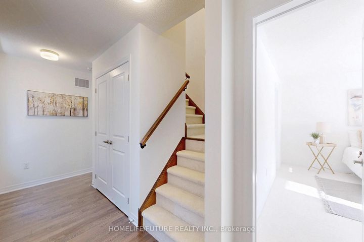 Photo 27 at 39 Timber Falls Drive, Northwest Brampton, Brampton