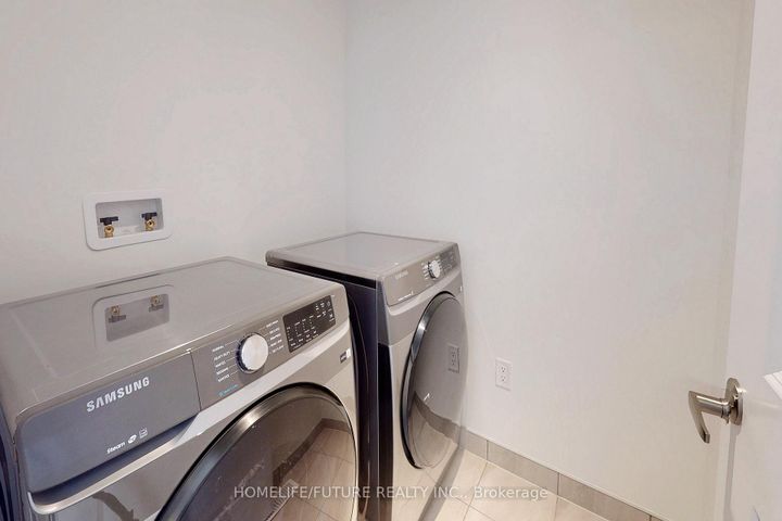 Photo 28 at 39 Timber Falls Drive, Northwest Brampton, Brampton