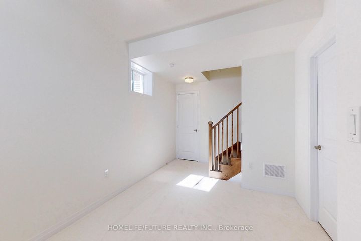 Photo 34 at 39 Timber Falls Drive, Northwest Brampton, Brampton