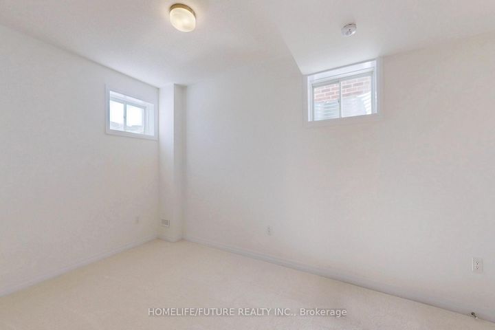 Photo 38 at 39 Timber Falls Drive, Northwest Brampton, Brampton