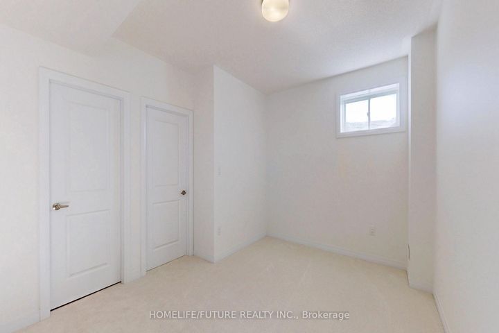 Photo 39 at 39 Timber Falls Drive, Northwest Brampton, Brampton