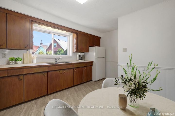 Photo 20 at 14 Niagara Street, Industrial Sector, Hamilton