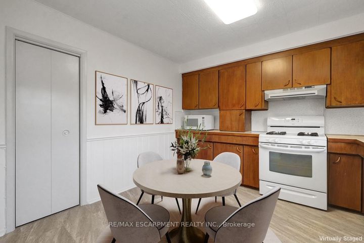 Photo 21 at 14 Niagara Street, Industrial Sector, Hamilton