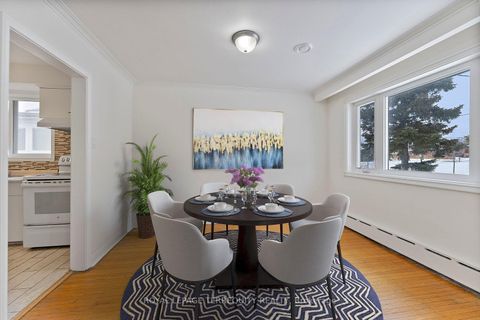 Photo 9 at 6 Peacham Crescent, CFB, Toronto