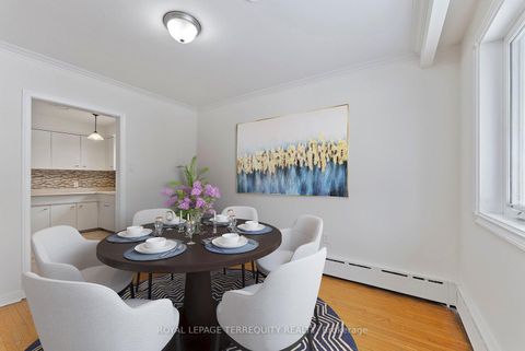 Photo 10 at 6 Peacham Crescent, CFB, Toronto