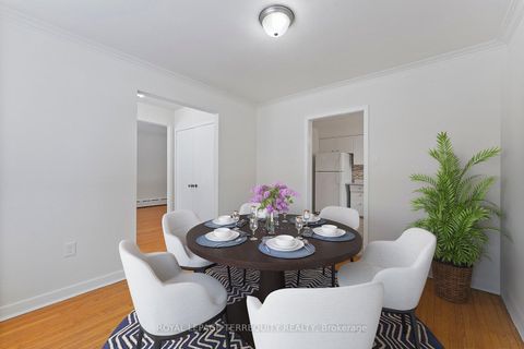 Photo 11 at 6 Peacham Crescent, CFB, Toronto