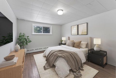 Photo 29 at 6 Peacham Crescent, CFB, Toronto