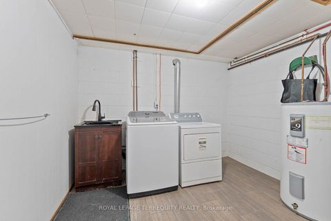 Photo 33 at 6 Peacham Crescent, CFB, Toronto