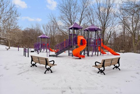 Photo 39 at 6 Peacham Crescent, CFB, Toronto