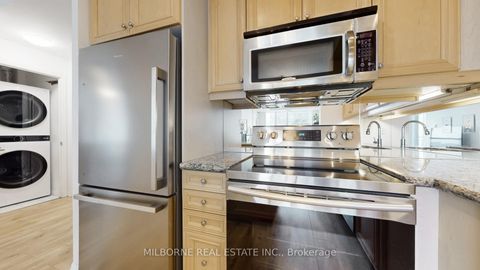 Photo 18 at 926 - 628 Fleet Street, Niagara, Toronto