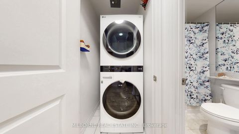 Photo 29 at 926 - 628 Fleet Street, Niagara, Toronto