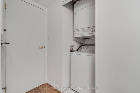 Photo 12 at 632 - 38 Western Battery Road, Niagara, Toronto