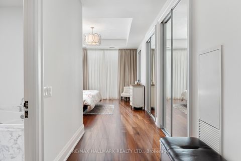 Photo 15 at 308 - 88 Davenport Road, Annex, Toronto