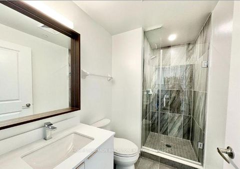 Photo 5 at 933 - 543 Richmond Street W, Waterfront Communities C1, Toronto